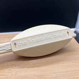 VTG the Fantastic brush Lint Pick Up Brush 1980's Roth Plastics Corp Red Velvet